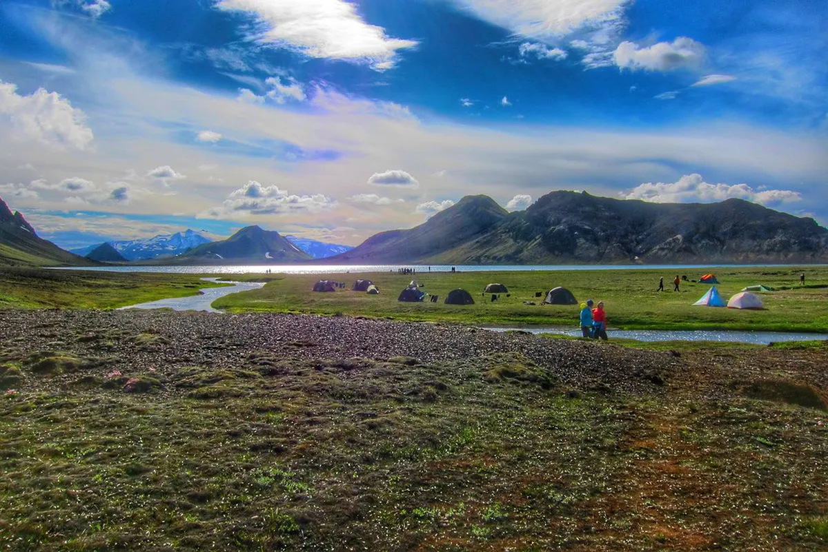 How to Hike Wutong Mountain Safely (1-Day Guide)