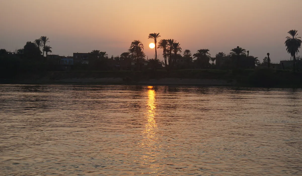 Best Time for Sunset at Kenjeran: Surabaya Guide