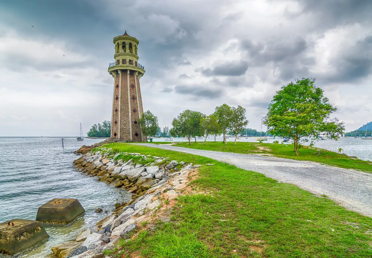 10 Best Things Near Perdana Park Musical Fountain