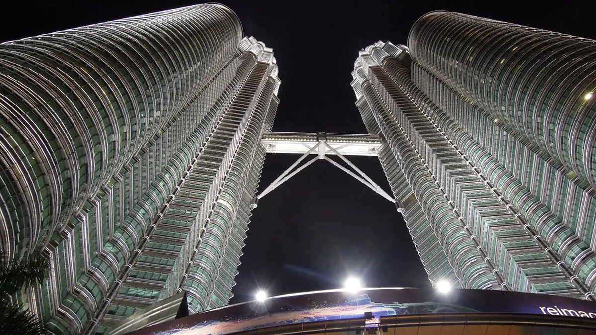 KLCC Park Free Activities Guide: Save Money in KL