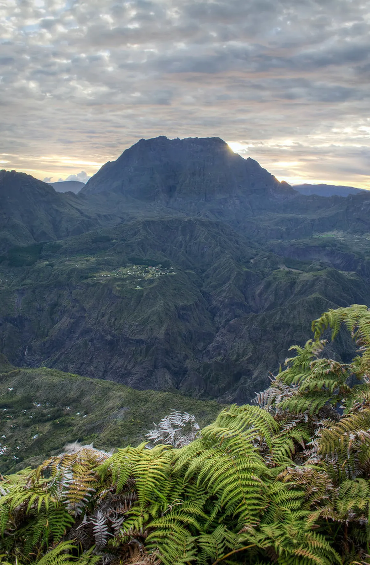 10 St Pauls Hill Scenic Viewpoints for Your Melaka Trip