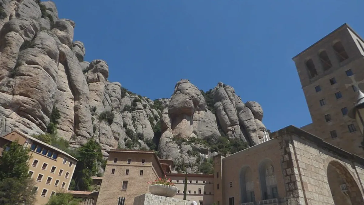 Monk's Trail Walking Route: 1-Day Chiang Mai Guide