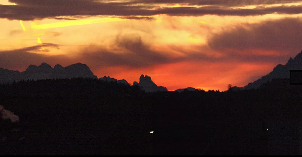 Best Sunset Spots Along Mekong River Guide