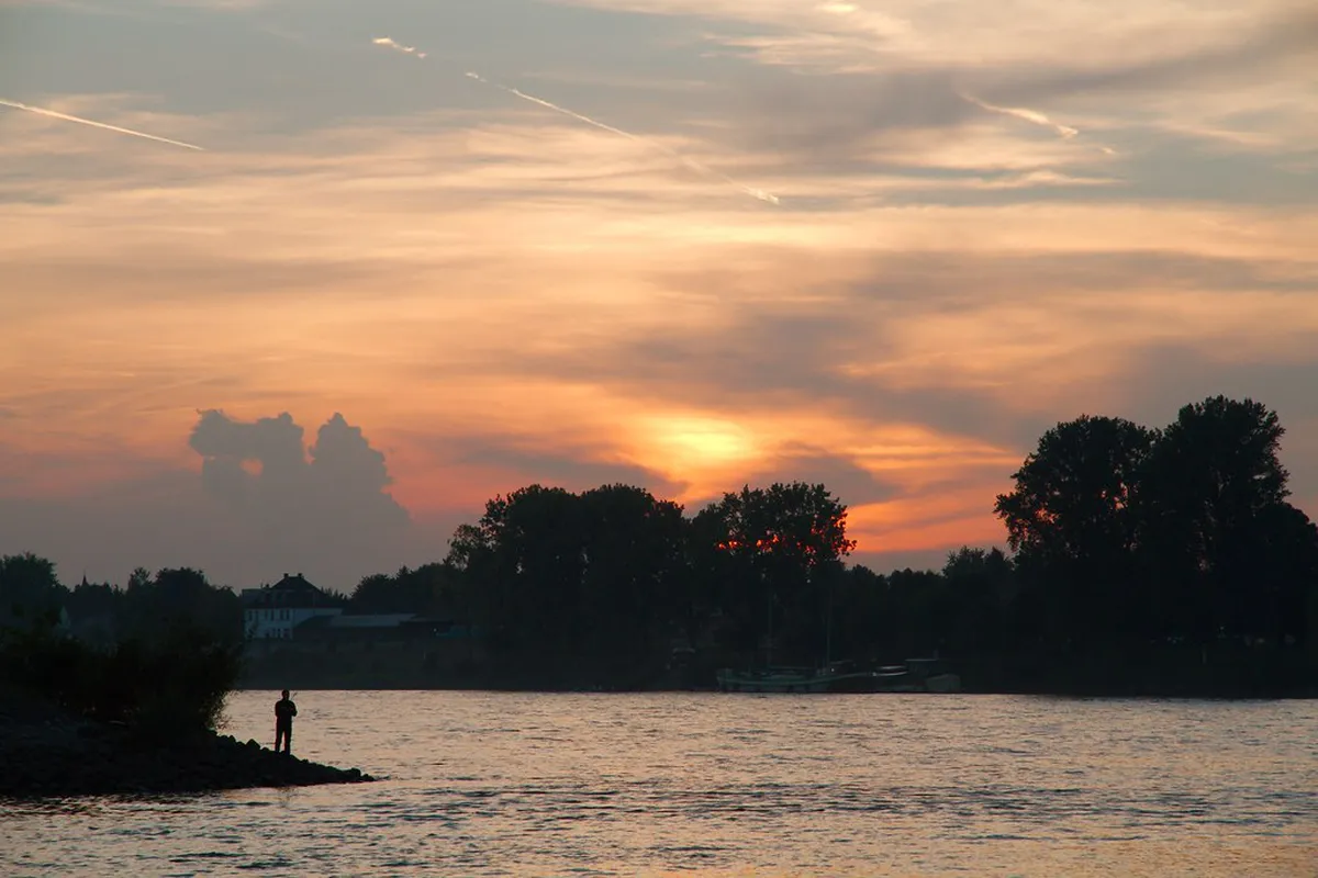 Best Time for Ha Tien Sunsets: A Seasonal Guide
