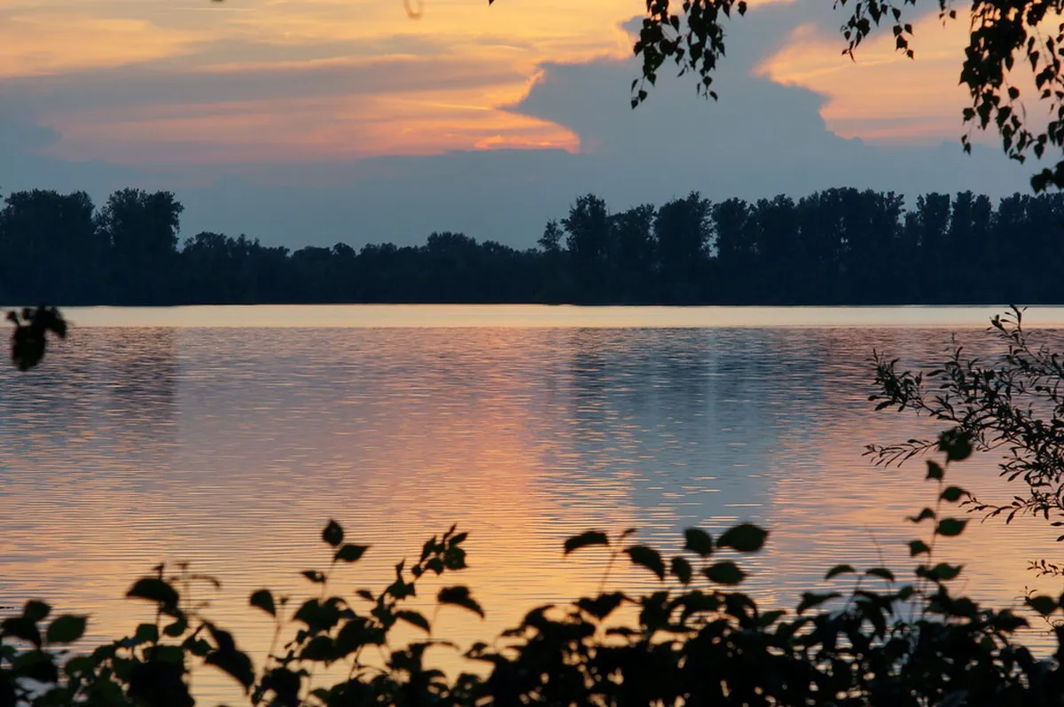 Best Free Public Beaches in Nha Trang: 2026 Budget Guide